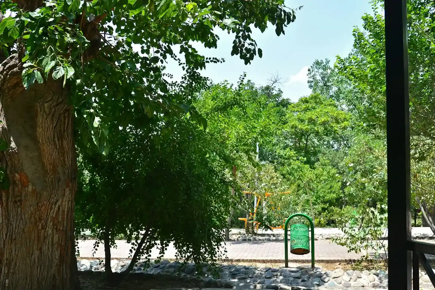 Older homes with large oak and shade trees in La Verne, CA